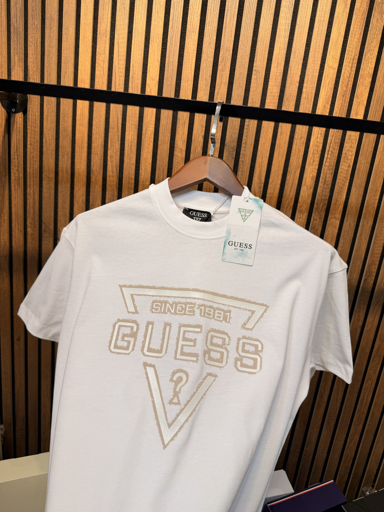 Guess Tshirt