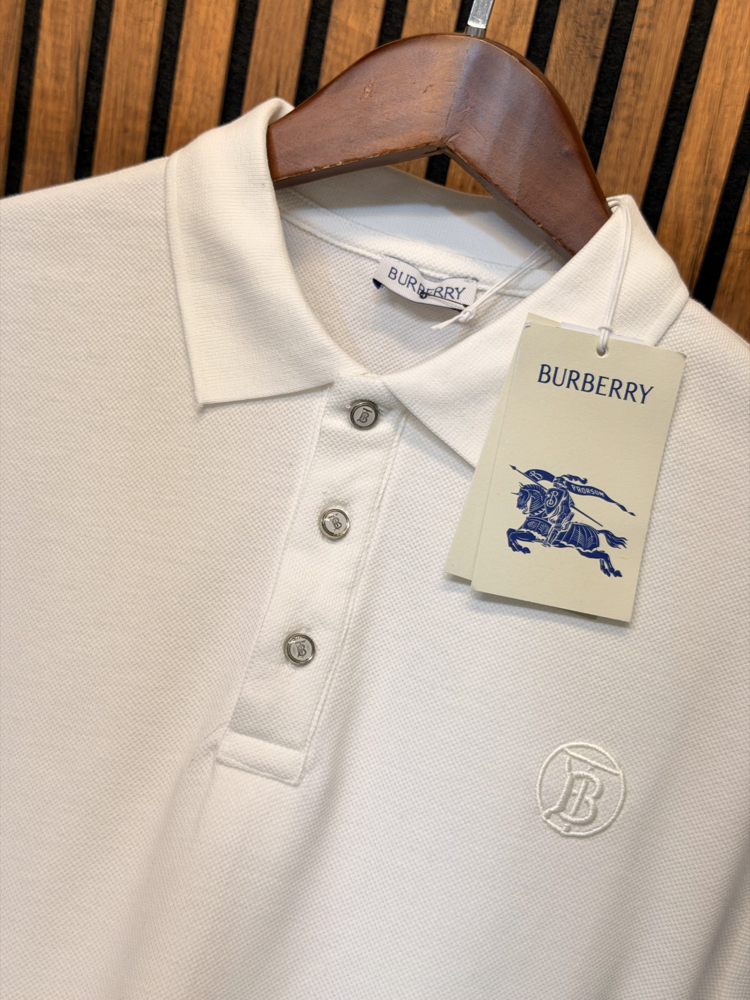 Burberry Polo Yaka Özel Düğme Tshirt
