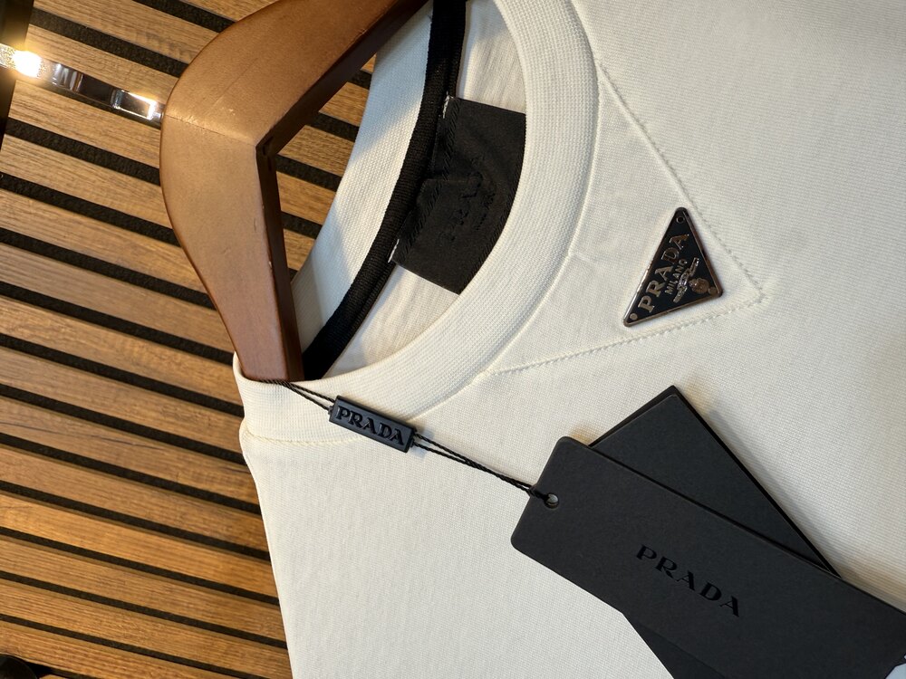 Prada Tshirt
