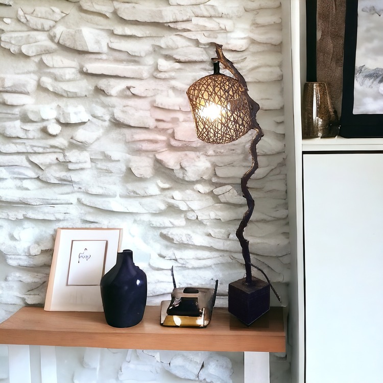 Doğal Ağaç Siyah Kıvrımlı Masa Lambası - LM 124