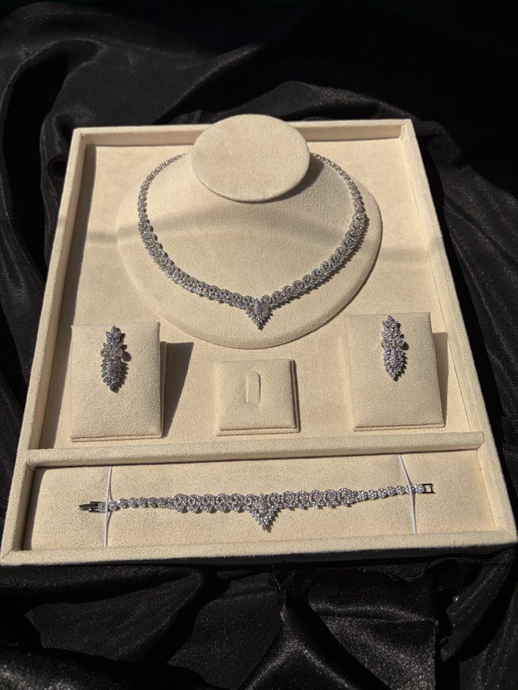 OLİVİA model(kolye/küpe/bileklik)