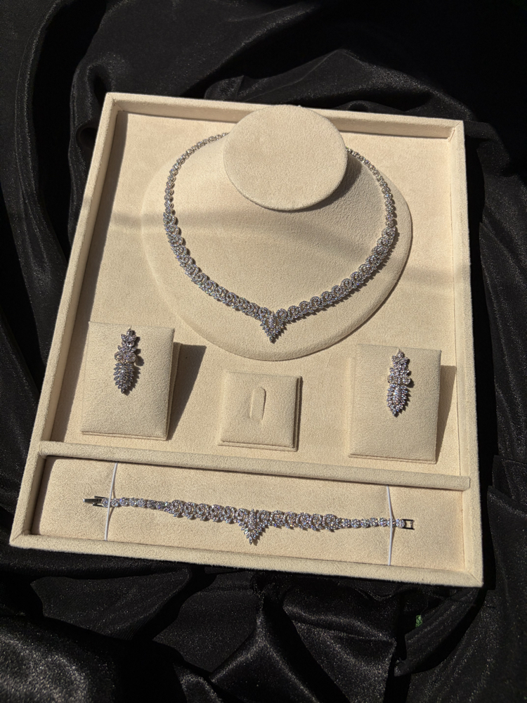 OLİVİA model(kolye/küpe/bileklik)