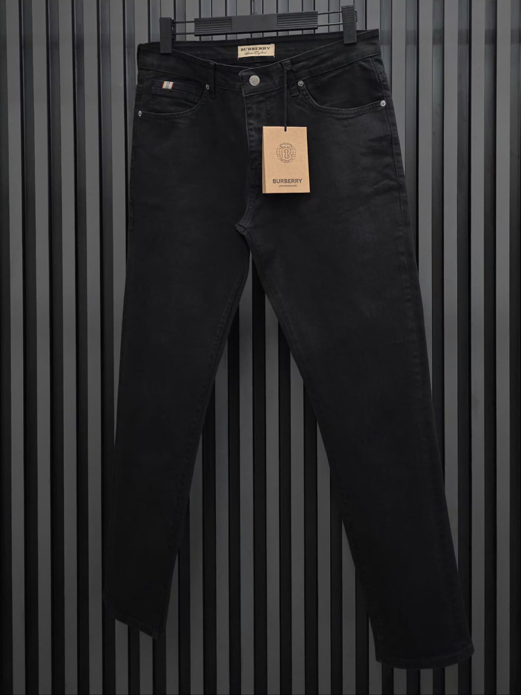 BURBERRY Garment Dyed Premium Denim | Likralı Esnek Kumaş & Signature Cep Şerit Detay.