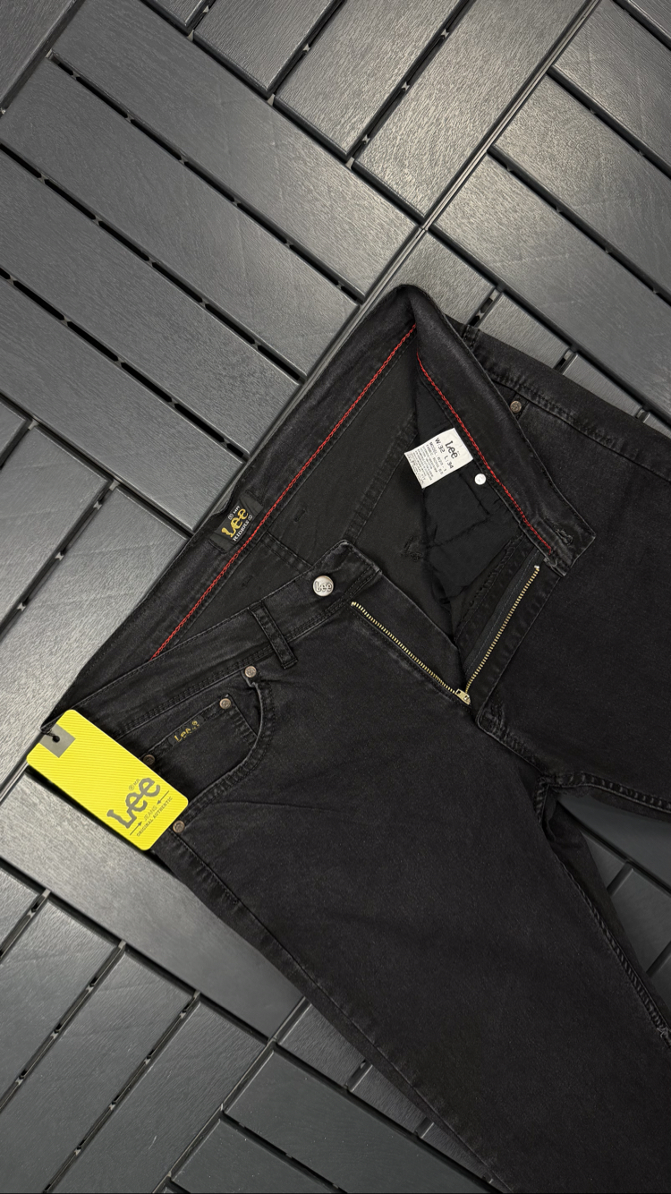 Lee Jeans – Likralı Esnek Yapı | %100 Pamuk Orijinal Kumaş | Regular Fit | Yıkamalı Denim