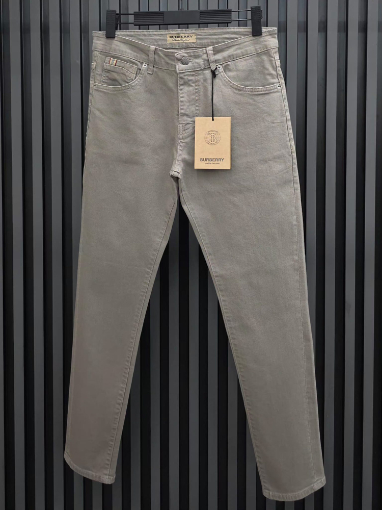 BURBERRY Garment Dyed Premium Denim | Likralı Esnek Kumaş & Signature Cep Şerit Detay.