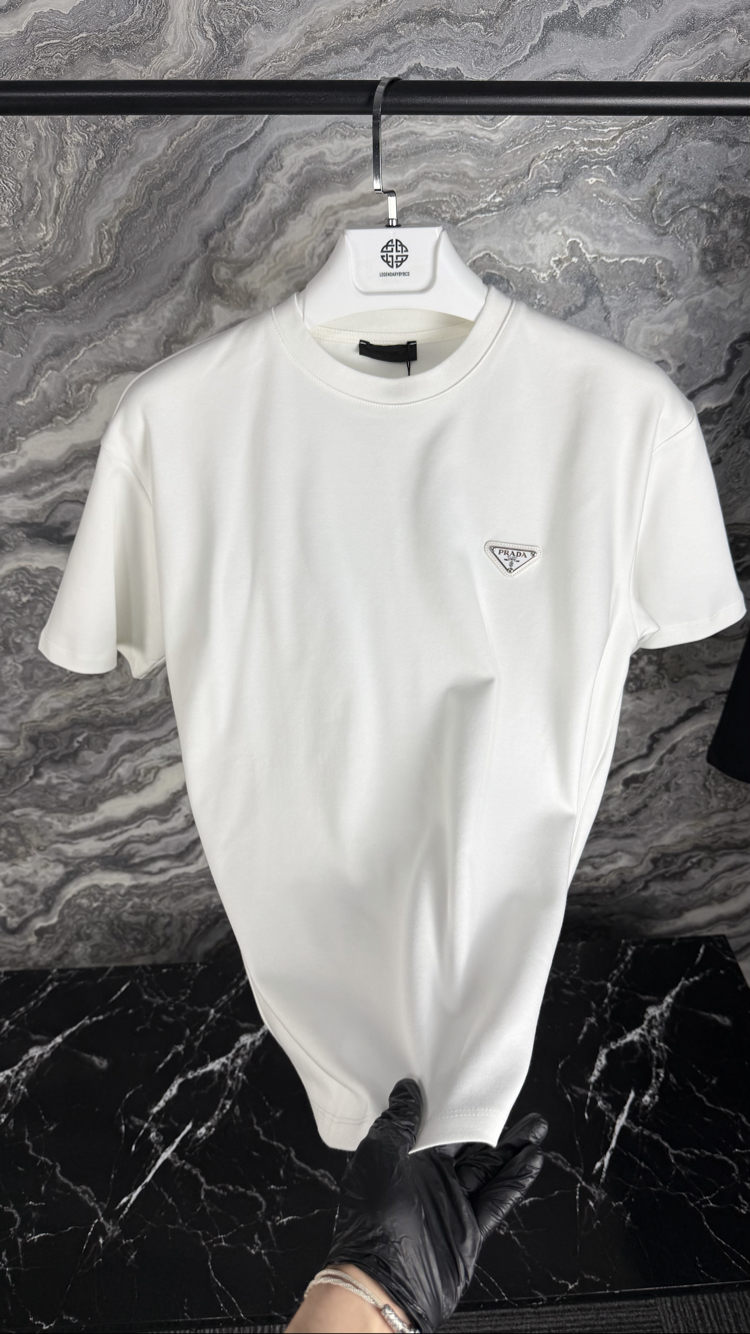 Prada Logo Detaylı Premium Şortlu Takım | Duble Scuba Kumaş, Metal Patch Logo & Bel Lastikli.