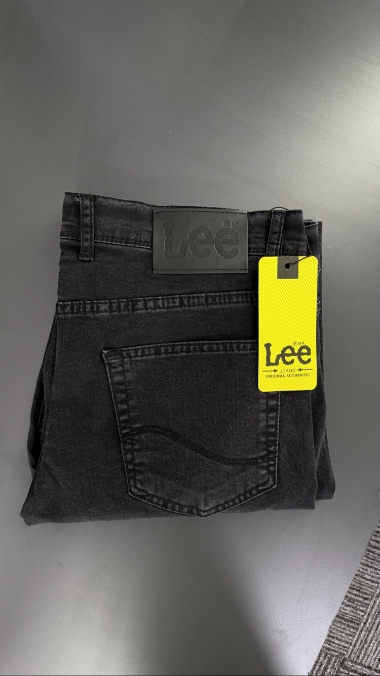 Lee Jeans – Likralı Esnek Yapı | %100 Pamuk Orijinal Kumaş | Regular Fit | Yıkamalı Denim