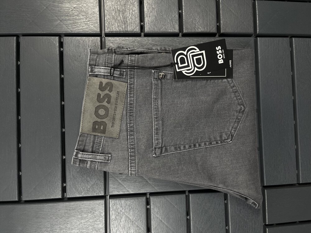 Boss İçi Örme Esnek Kumaş Regular Fit Nakış İşleme Jeans Kot Pantolon.