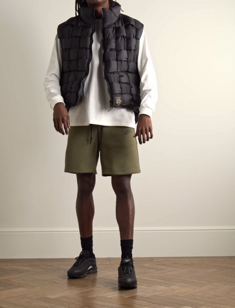 2024 Tech Fleece Şort Haki Yeşil