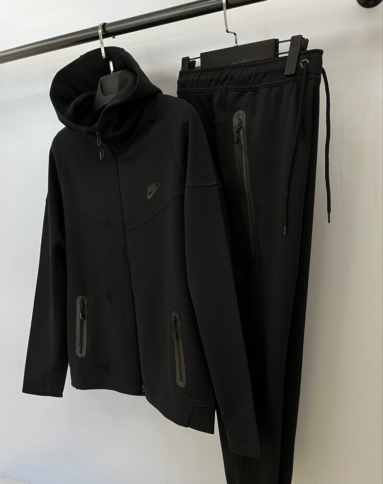 Windrunner Tech Fleece Siyah Eşofman Takımı