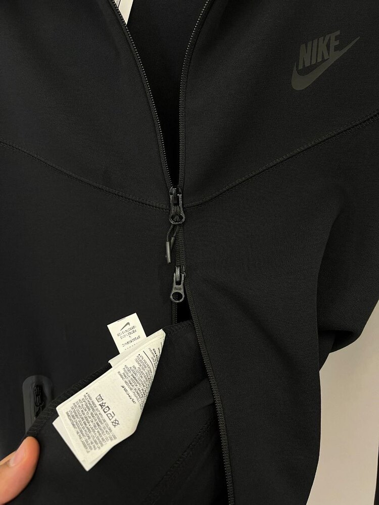Windrunner Tech Fleece Siyah Eşofman Takımı