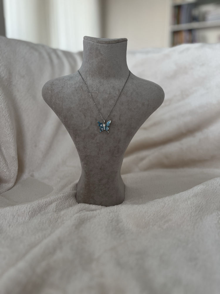 Mariposa (Mavi)
