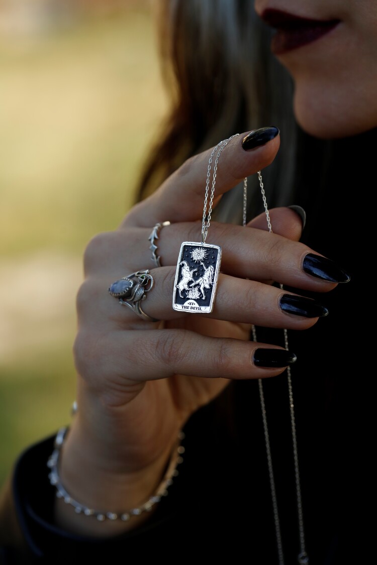 925K Gümüş The Devil Tarot Kolye