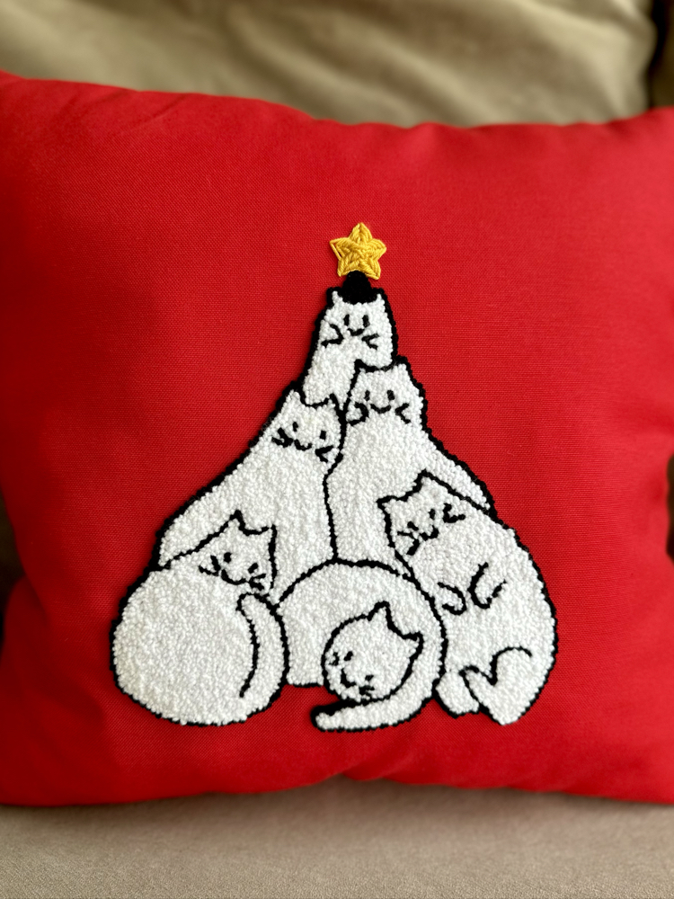  Kedi Ağaç Figürlü Yılbaşı Kırlent Kılıfı 