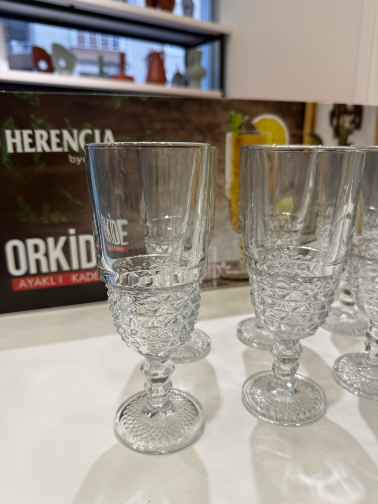 Hadise Ayaklı Cam Meşrubat Bardağı 6’lı Set – 220 ml
