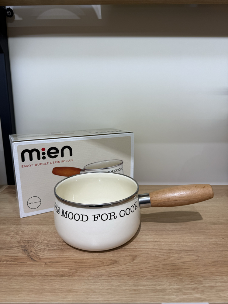 Mien Emaye Derin Sosluk 14 cm – Ahşap Saplı Krem Renk