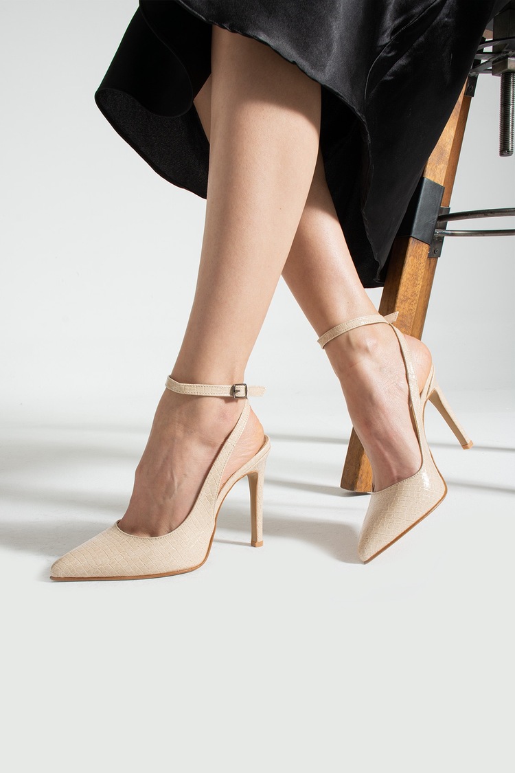 La Limar 10,5 cm bej bilekten bağlamalı Stiletto
