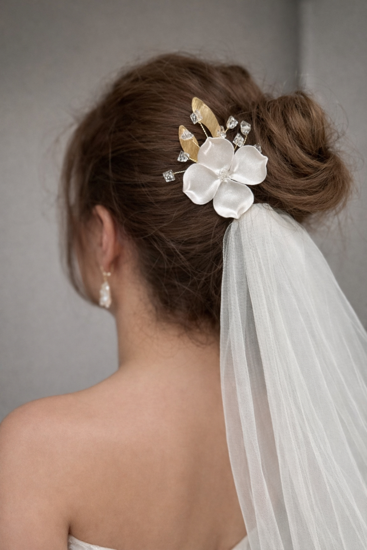 Flora hair pin B26/07