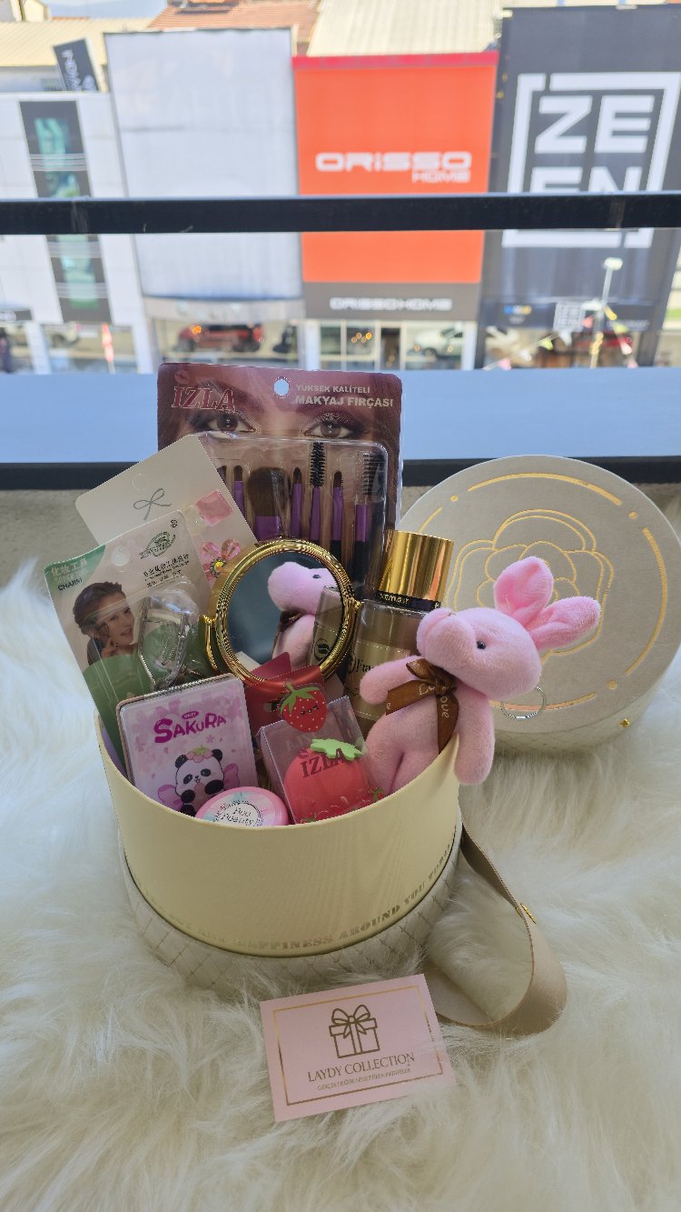Joy & Glam - Siyah Çantalı Dev Ördekli Bakım Seti