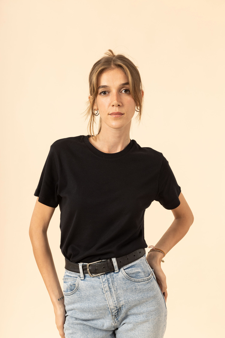 %100 Pamuk Bisiklet Yaka Kadın Basic T-Shirt -Siyah