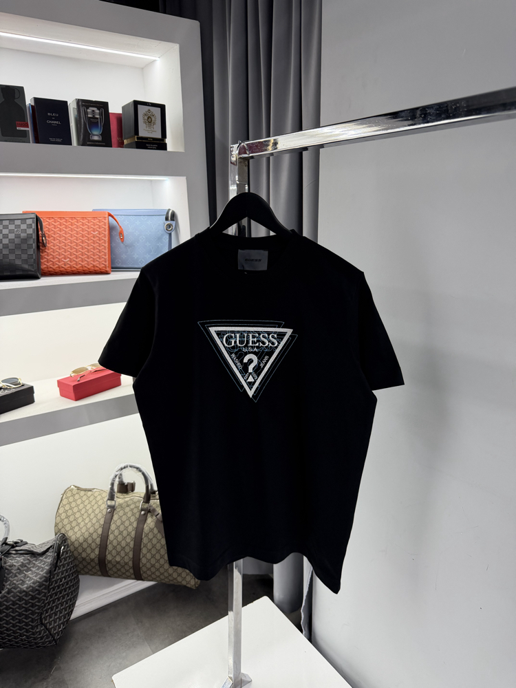 Guess T-shirt 