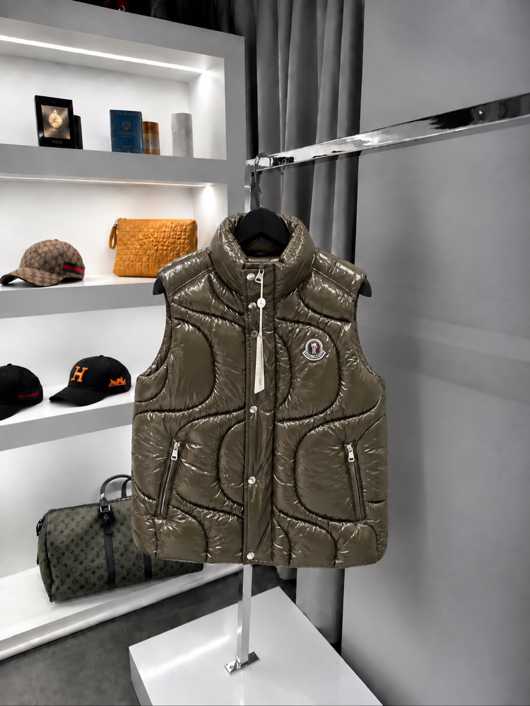 Moncler Yelek