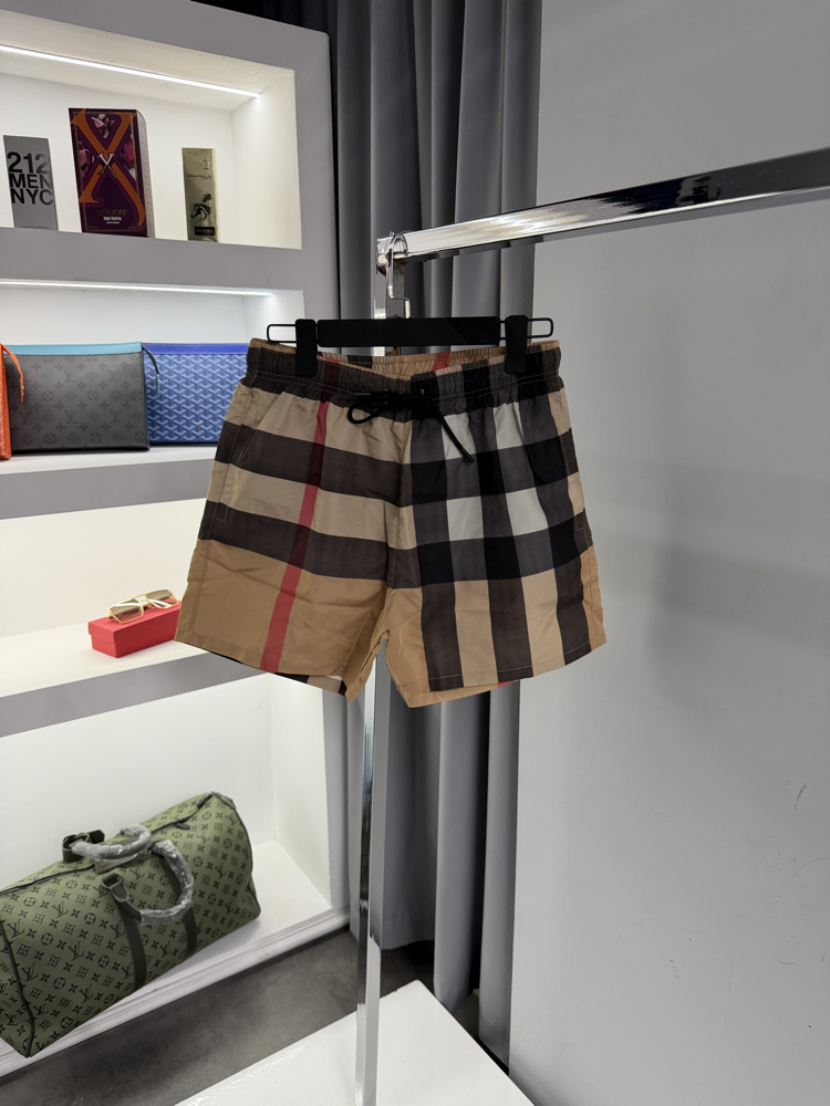 Burberry Deniz Şortu