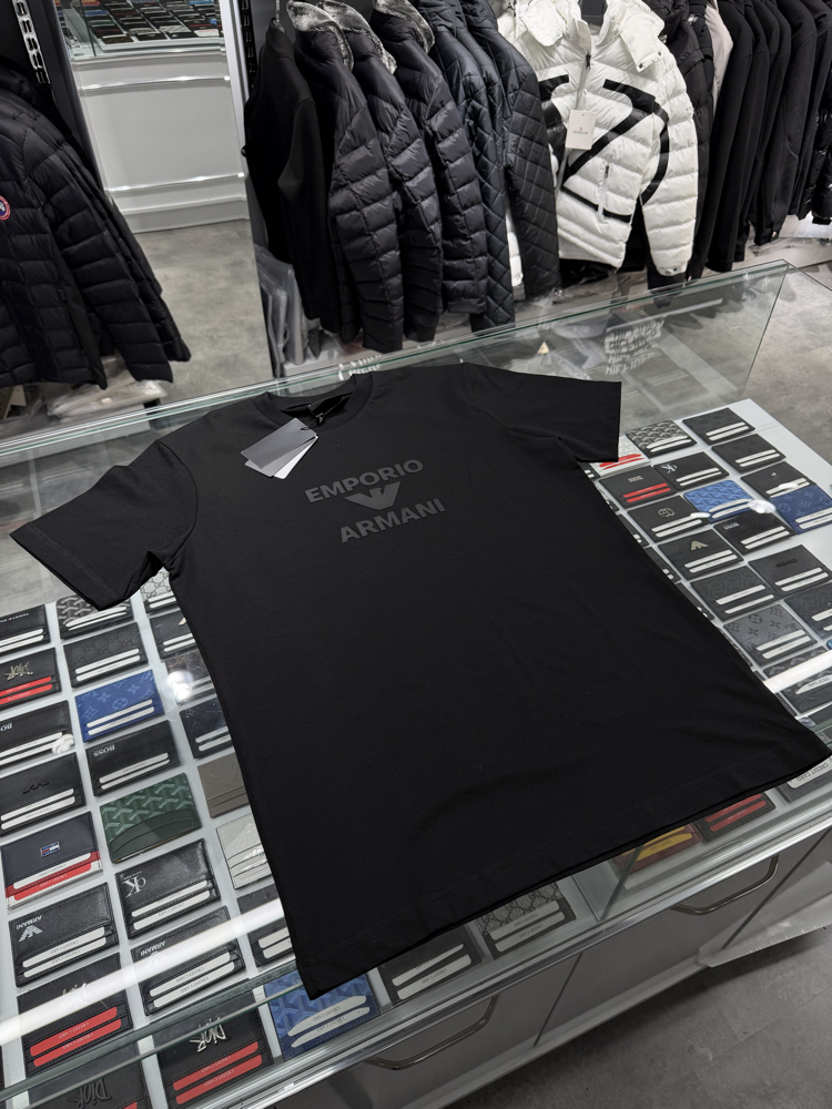 Armani T-shirt 