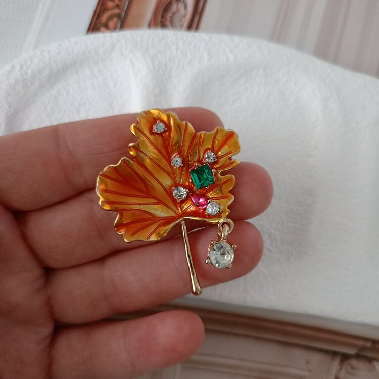 Lente Aksesuar Turuncu Çınar Yaprağı Broş-Kristal Taşlı Sonbahar Yaprağı Yaka İğnesi