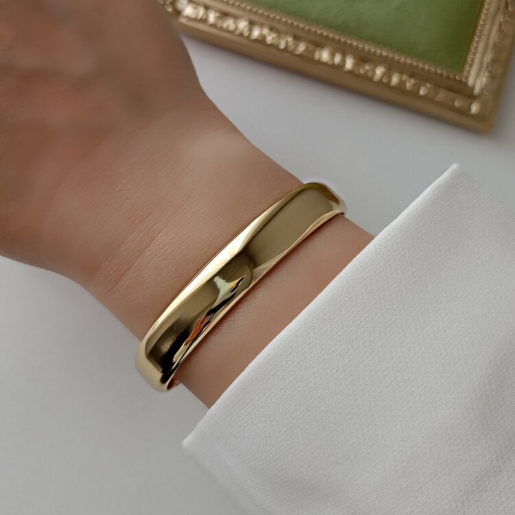 Lente Aksesuar Xuping Gold Ajda Model Kelepçe Bilezik (10mm)