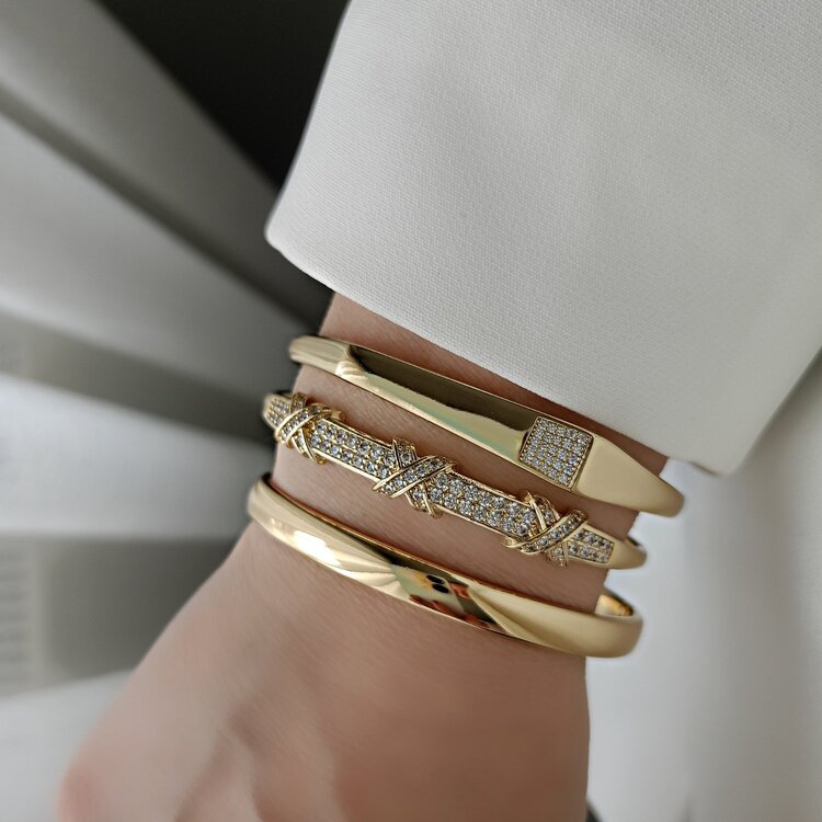Lente Aksesuar Xuping Lüks Seri Zirkon Taşlı X Model Gold Kelepçe