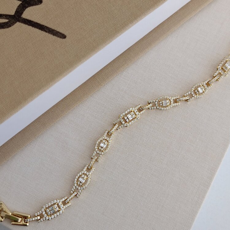 Lente Aksesuar Gold Baget Ve Yuvarlak Full Zirkon Taşlı Lüks Bileklik - 14K Altın Kaplama Xuping