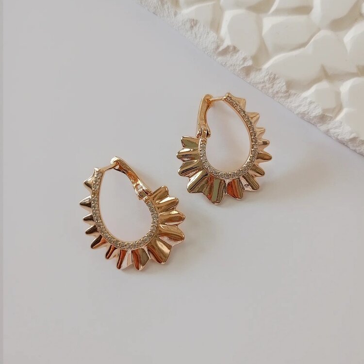 Lente Aksesuar Kadın Gold Xuping VIP Serisi Taşlı Yelpaze Model Küpe
