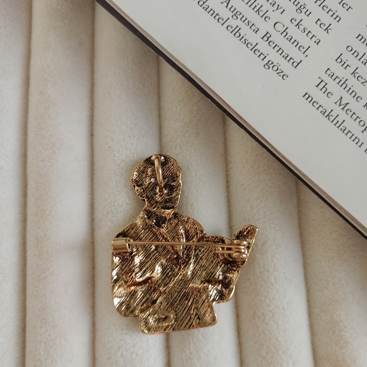 Lente Aksesuar Gold Renk Öğretmen Broş-Kitap ve Kalemli Öğretmen Yaka İğnesi