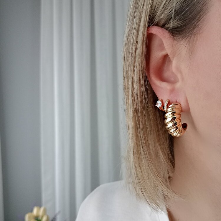 Lente Aksesuar Kadın Vintage Dokulu Kruvasan Halka Küpe - Burgu Model Şık Günlük Küpe