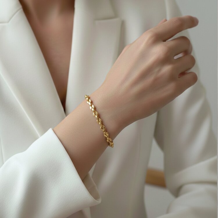 Lente Aksesuar Xuping 14K Altın Kaplama İçiçe Geçme Zincir Modern Kadın Bileklik