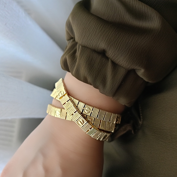 Lente Aksesuar Crtier Love Serisi Gold Bileklik