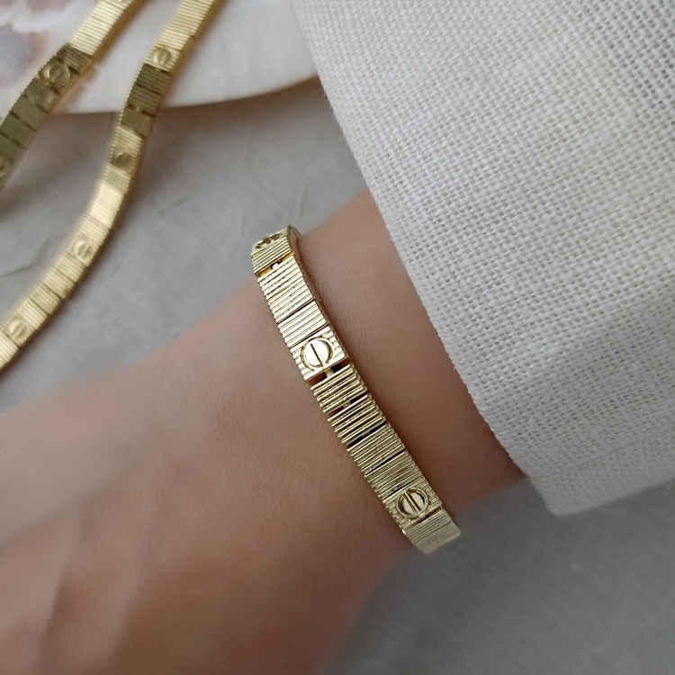 Lente Aksesuar Crtier Love Serisi Gold Bileklik