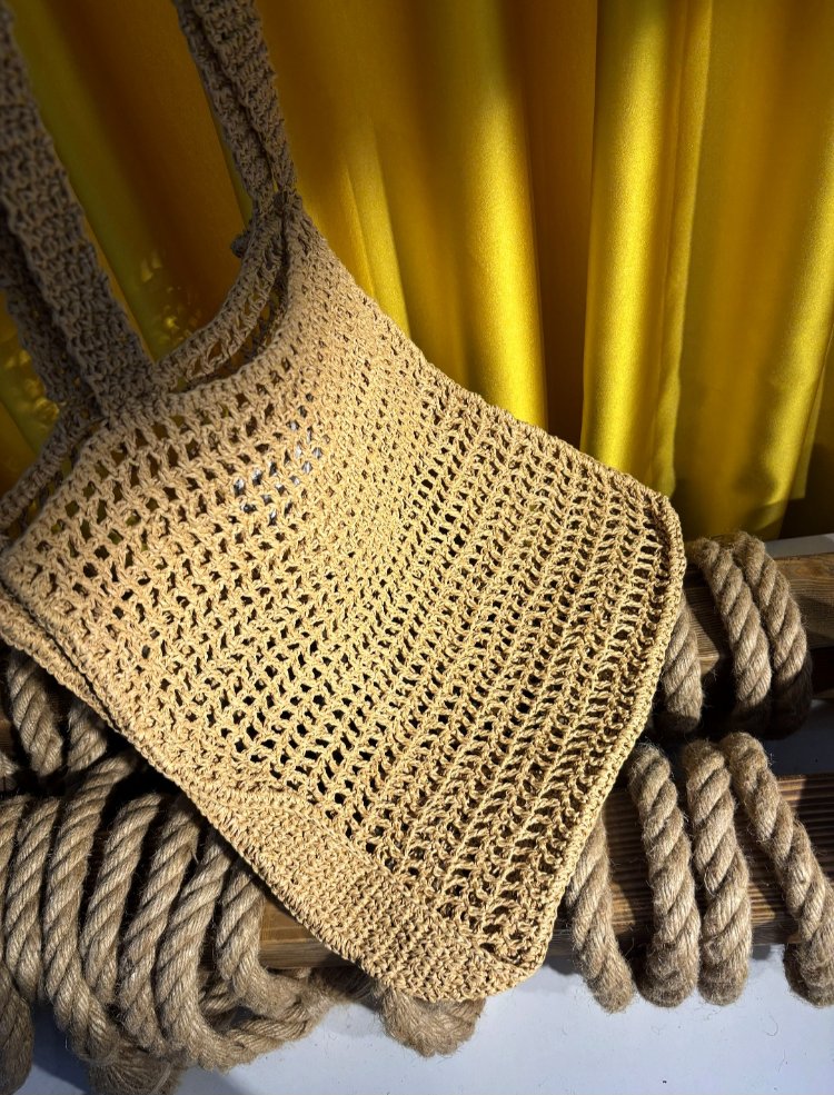 PRADA - Raffia bag