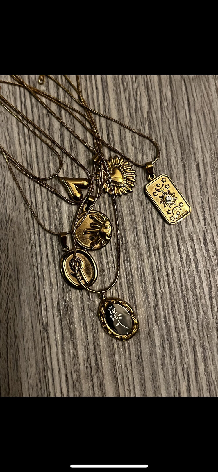 gold heart necklace