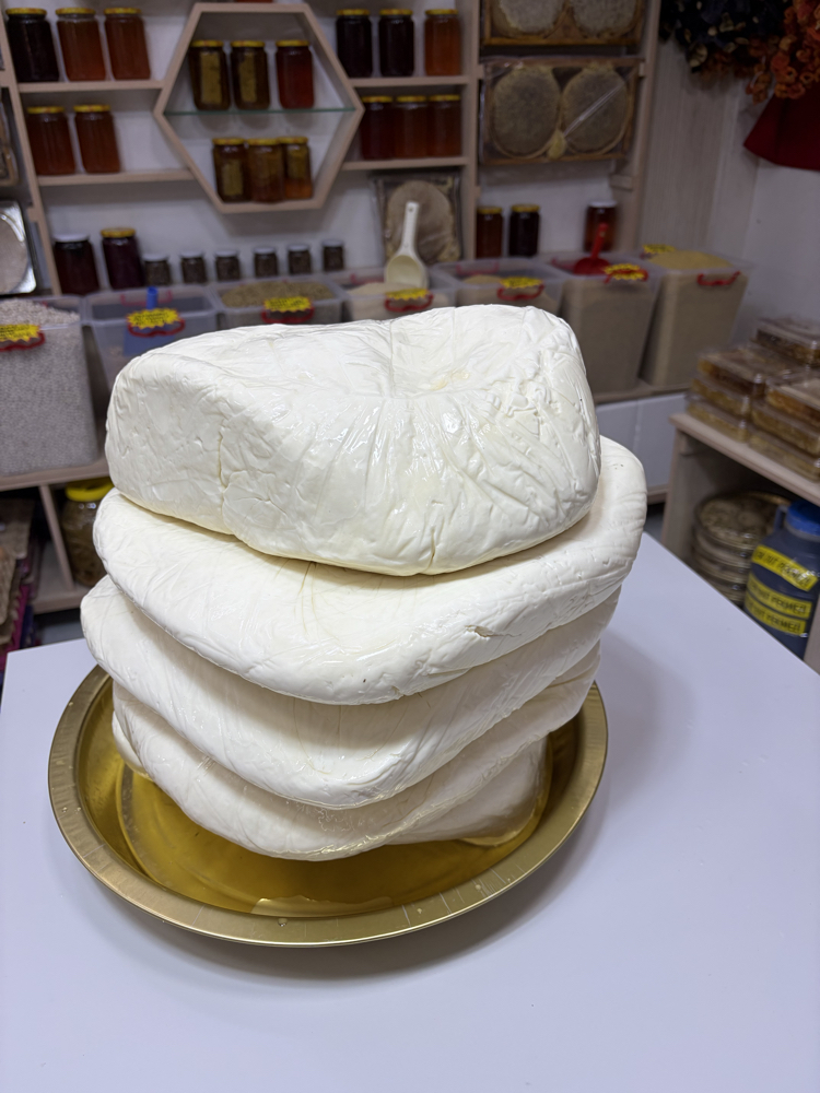 TAZE KÖY PEYNİRİ NET 1 kg