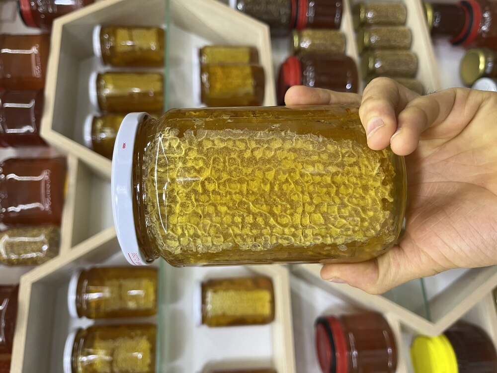 Petek süzme karışık balımız net 1 KG
