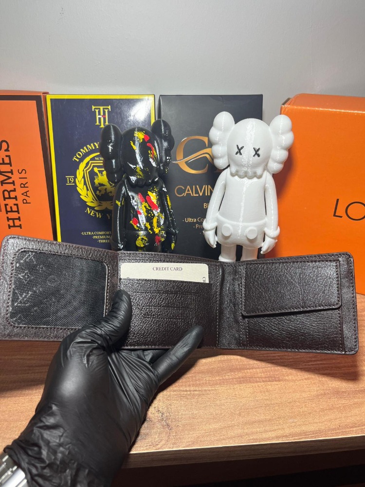 LOUIS VUITTON Premium Deri Cüzdan