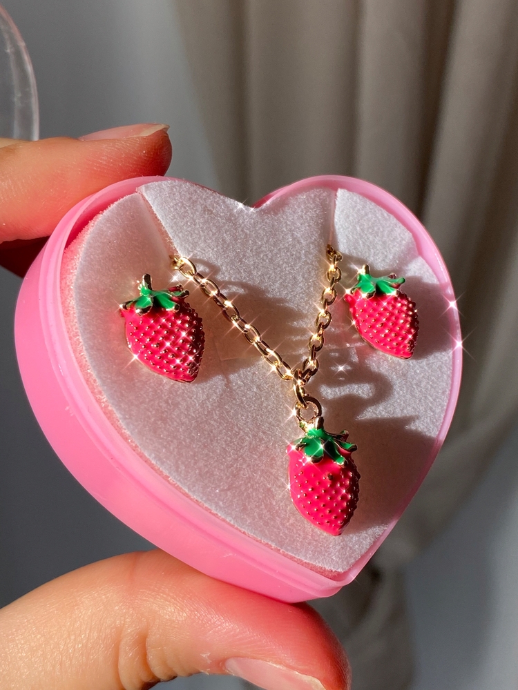 Strawberry Set (Kolye + Küpe)
