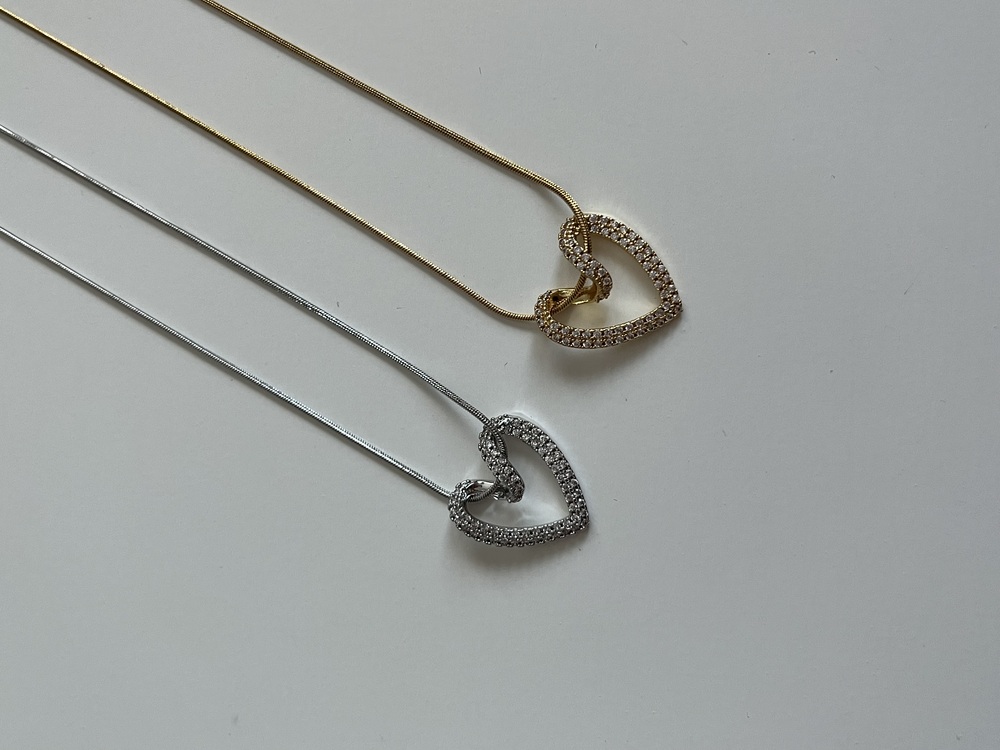 Zirkon Taşlı Kalp Kolye