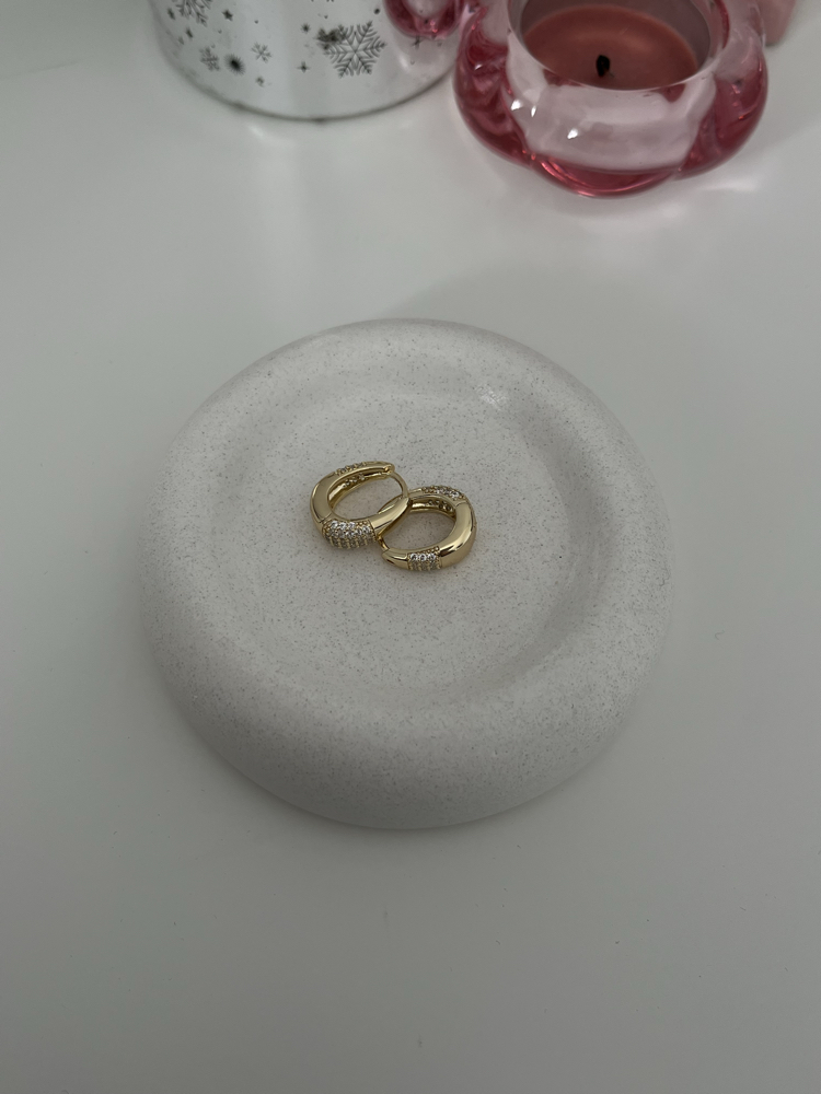 14 Ayar Renginde Zirkon Taşlı Gold Küpe
