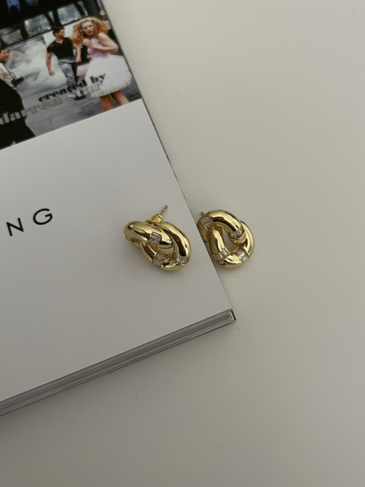 Taş Detaylı Gold Burgu Küpe