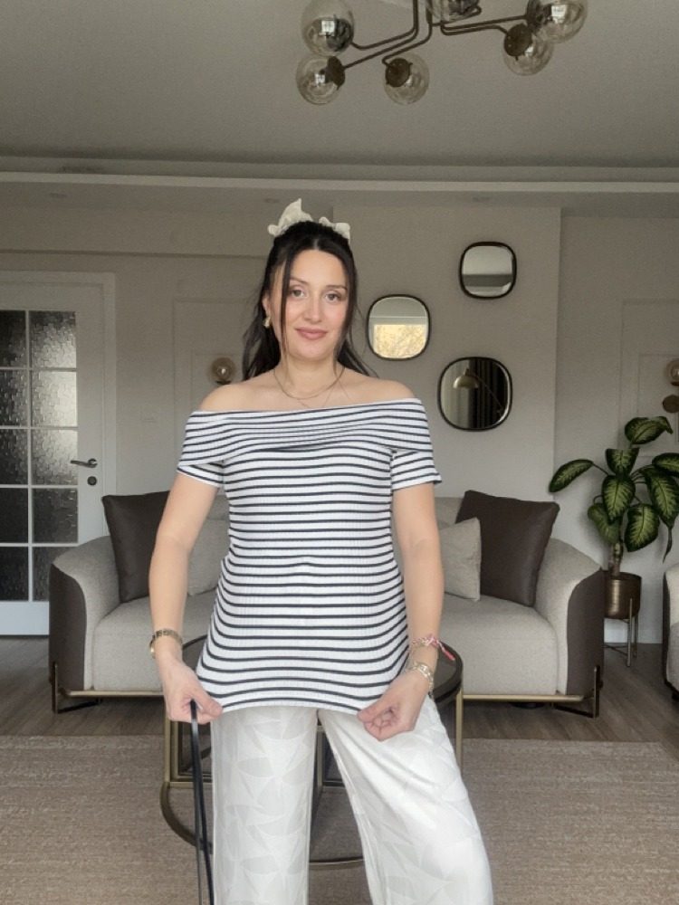 Madonna çizgili bluz 