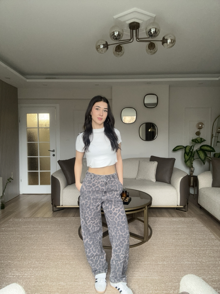 Topsh.p leopar jean 