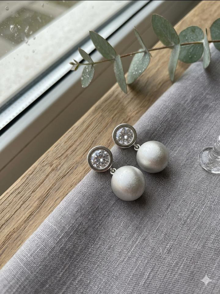Kristal Detaylı Küpe - Gümüş